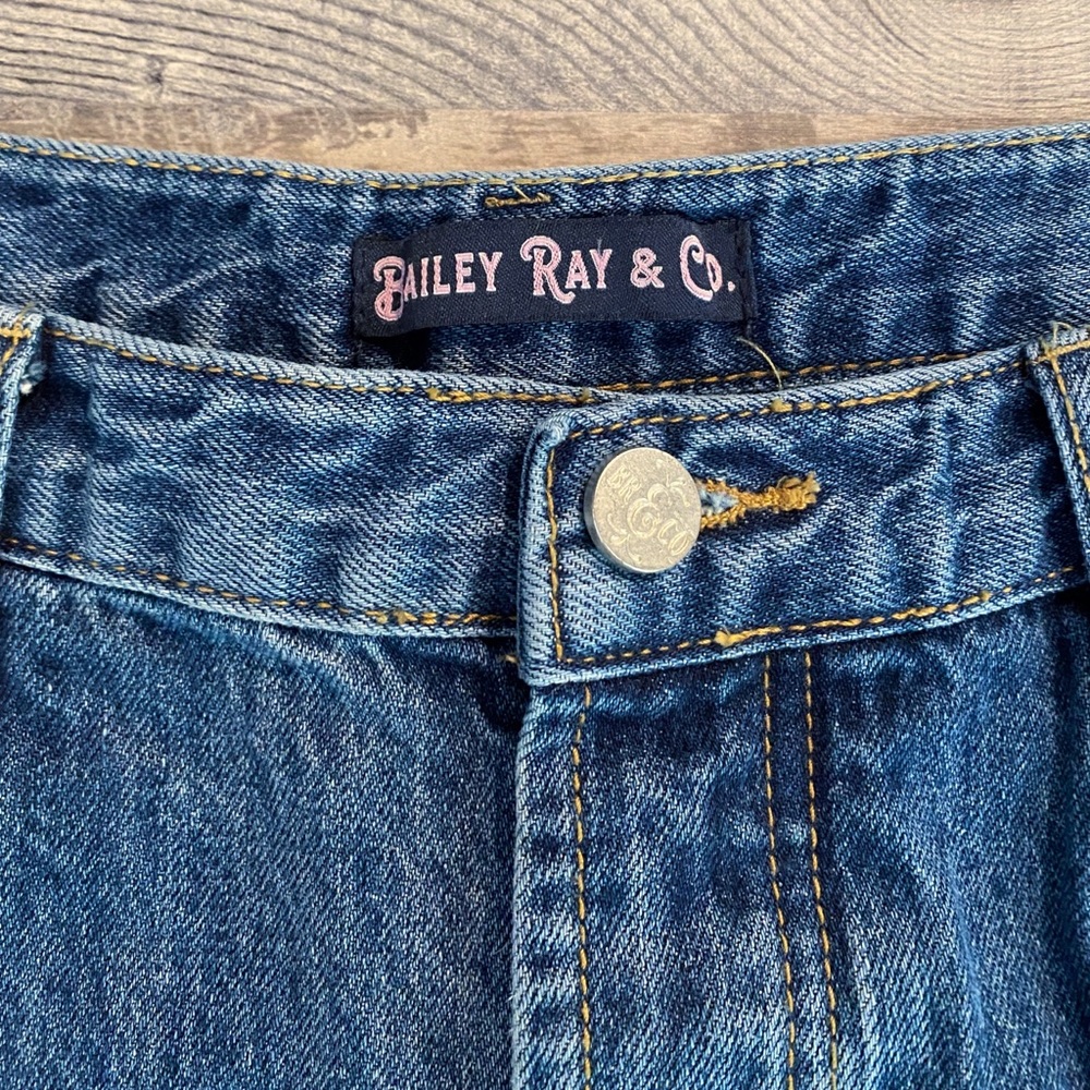 . Bailey Ray & Co Dark Wash Distressed High Waist Button Up Denim Shorts 14/31 - Picture 10 of 14